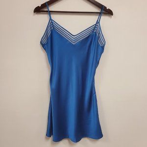 Victorias Secret SILK Women’s Cami Nightgown Size M Blue Sleeveless V Neck Mesh